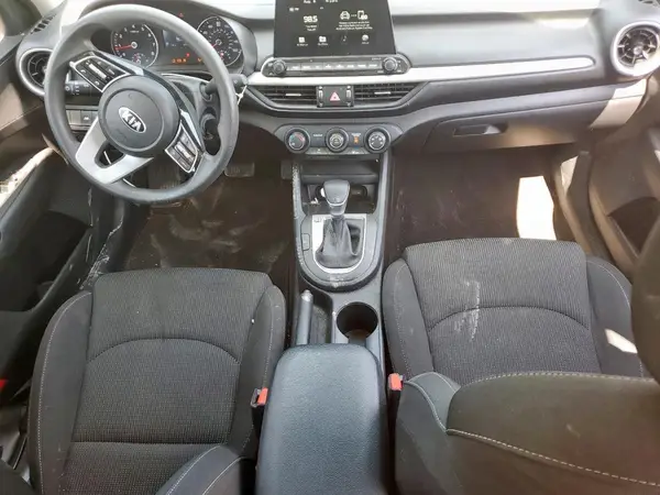 3KPF24AD1ME372294 2021 KIA FORTE - Image 8