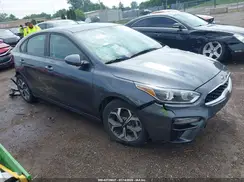 3KPF24AD1ME372649 2021 KIA FORTE