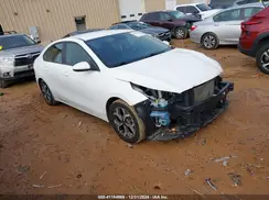 3KPF24AD1ME373641 2021 KIA FORTE
