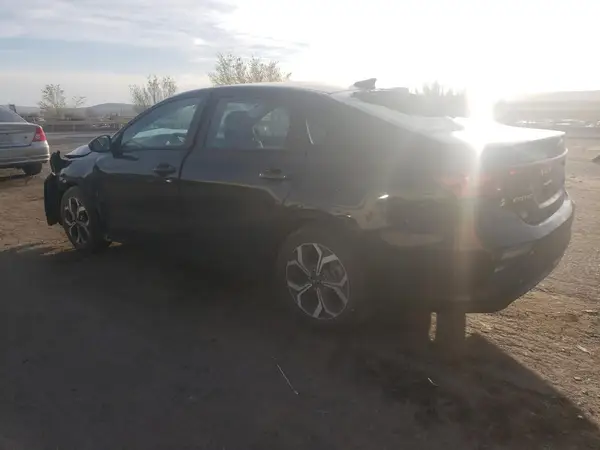 3KPF24AD1ME374059 2021 KIA FORTE - Image 2