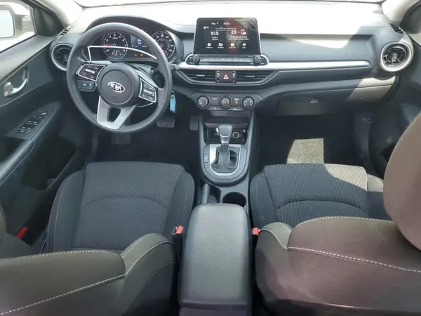 3KPF24AD1ME374871 2021 KIA FORTE - Image 8