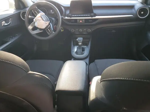 3KPF24AD1ME375454 2021 KIA FORTE - Image 8