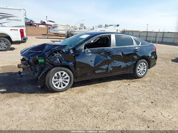 3KPF24AD1ME375664 2021 KIA FORTE - Image 2