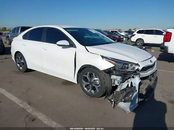 3KPF24AD1ME376569 2021 KIA FORTE - Image 1