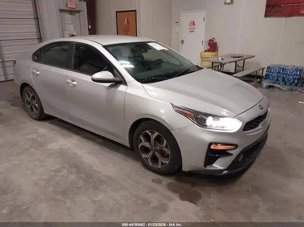 3KPF24AD1ME378113 2021 KIA FORTE - Image 1