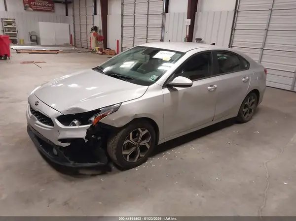 3KPF24AD1ME378113 2021 KIA FORTE - Image 2