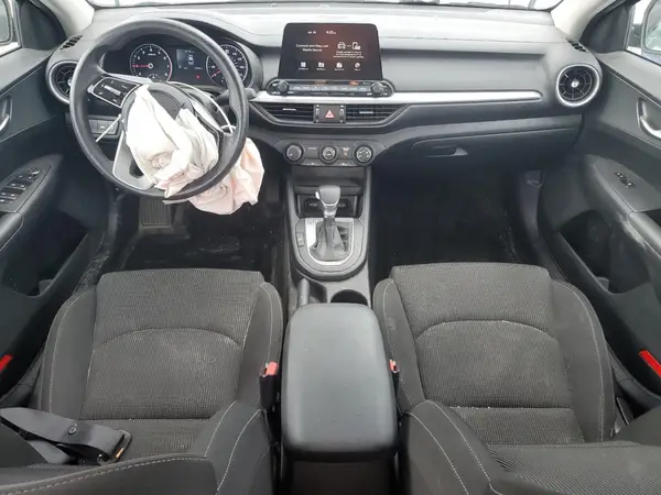 3KPF24AD1ME381321 2021 KIA FORTE - Image 8