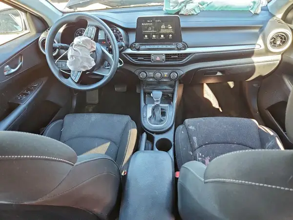 3KPF24AD1ME381397 2021 KIA FORTE - Image 8