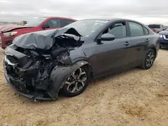 3KPF24AD1ME393047 2021 KIA FORTE