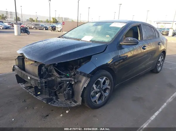 3KPF24AD1ME407089 2021 KIA FORTE - Image 2