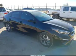 3KPF24AD1ME408422 2021 KIA FORTE