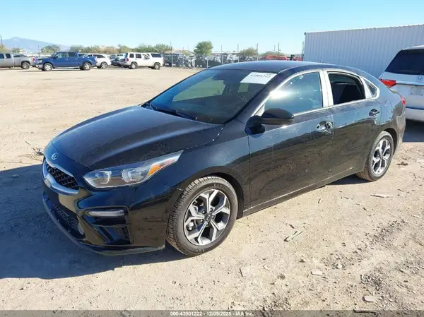 3KPF24AD1ME408422 2021 KIA FORTE - Image 2