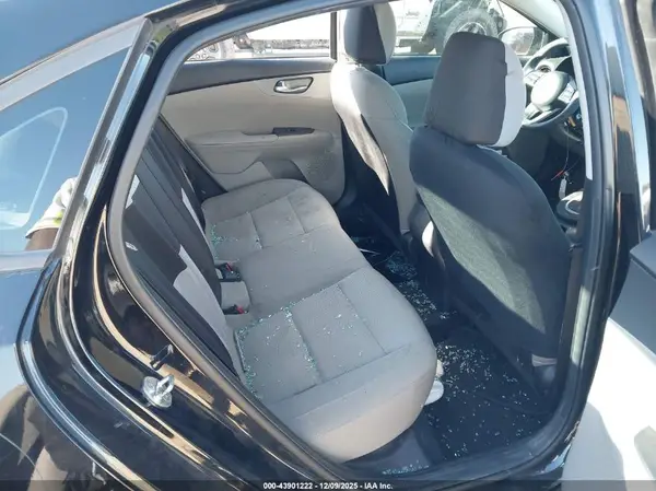 3KPF24AD1ME408422 2021 KIA FORTE - Image 8