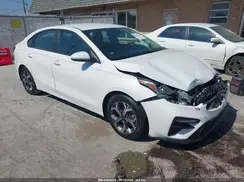 3KPF24AD1ME409117 2021 KIA FORTE
