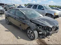 3KPF24AD1ME410123 2021 KIA FORTE