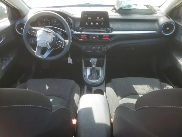 3KPF24AD1ME412230 2021 KIA FORTE - Image 8