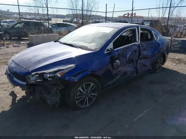 3KPF24AD1NE416795 2022 KIA FORTE - Image 2