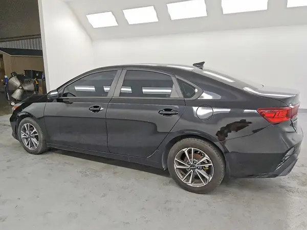 3KPF24AD1NE417123 2022 KIA FORTE - Image 2