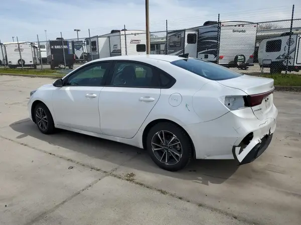 3KPF24AD1NE417395 2022 KIA FORTE - Image 2