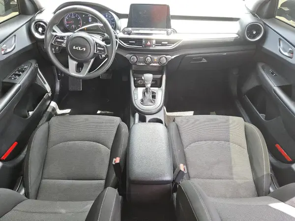 3KPF24AD1NE418918 2022 KIA FORTE - Image 8