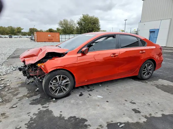 3KPF24AD1NE419163 2022 KIA FORTE - Image 1