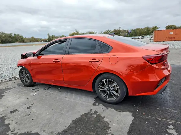 3KPF24AD1NE419163 2022 KIA FORTE - Image 2
