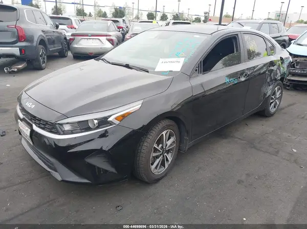 3KPF24AD1NE421642 2022 KIA FORTE - Image 2