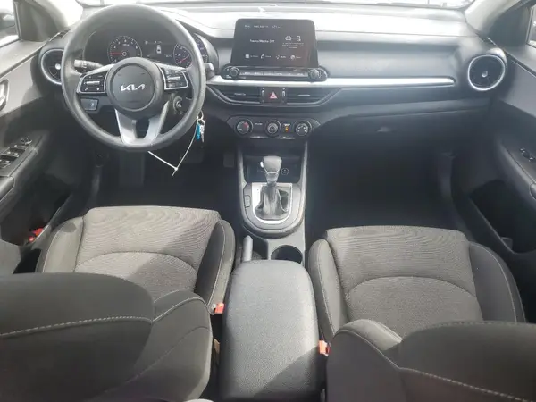 3KPF24AD1NE424511 2022 KIA FORTE - Image 8