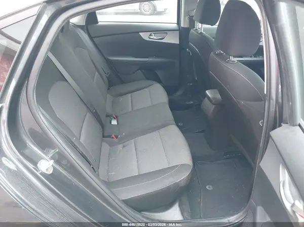 3KPF24AD1NE425240 2022 KIA FORTE - Image 8
