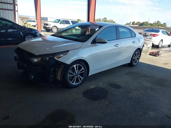 3KPF24AD1NE425366 2022 KIA FORTE - Image 2