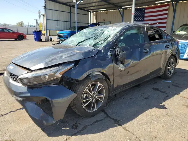 3KPF24AD1NE427683 2022 KIA FORTE - Image 1