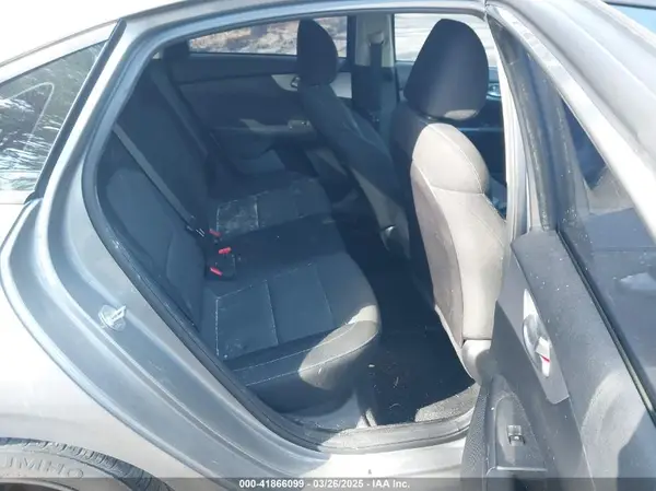 3KPF24AD1NE430471 2022 KIA FORTE - Image 8
