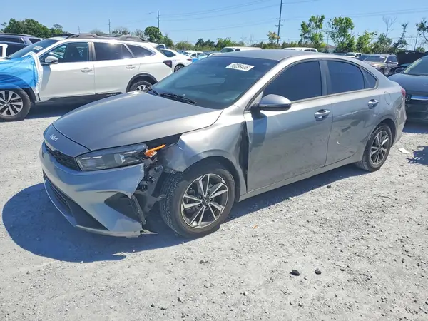 3KPF24AD1NE435055 2022 KIA FORTE - Image 1