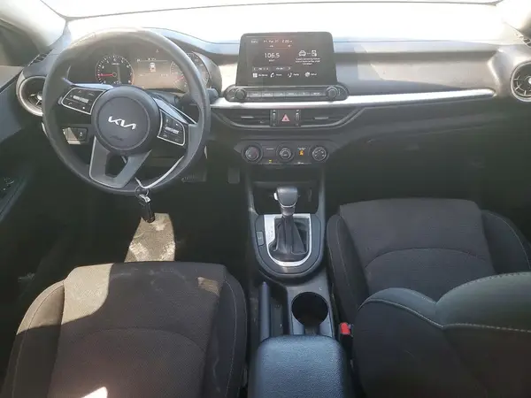 3KPF24AD1NE435055 2022 KIA FORTE - Image 8