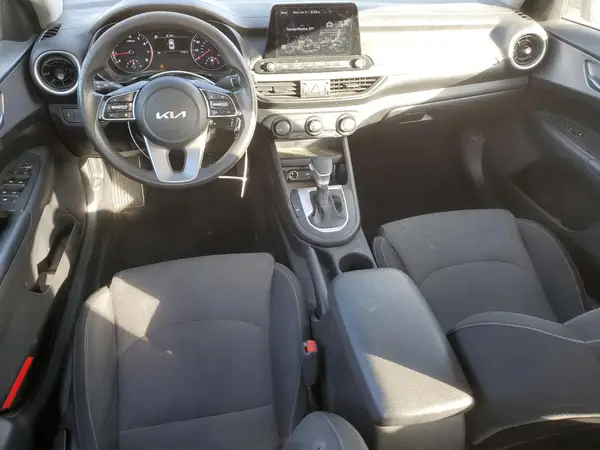 3KPF24AD1NE437405 2022 KIA FORTE - Image 8