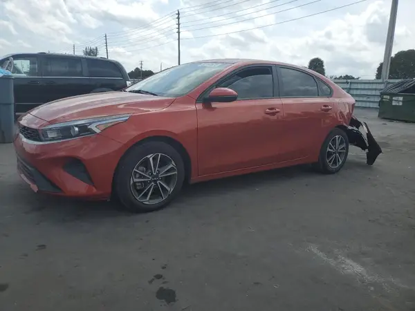 3KPF24AD1NE438439 2022 KIA FORTE - Image 1