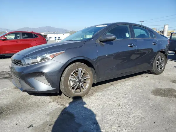 3KPF24AD1NE439719 2022 KIA FORTE - Image 1