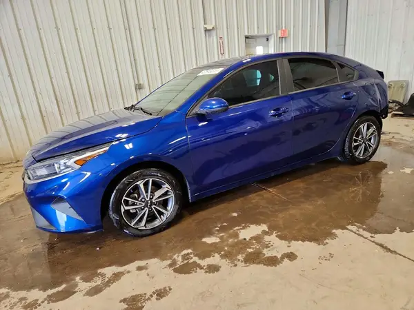 3KPF24AD1NE441325 2022 KIA FORTE - Image 1
