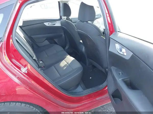 3KPF24AD1NE444144 2022 KIA FORTE - Image 8
