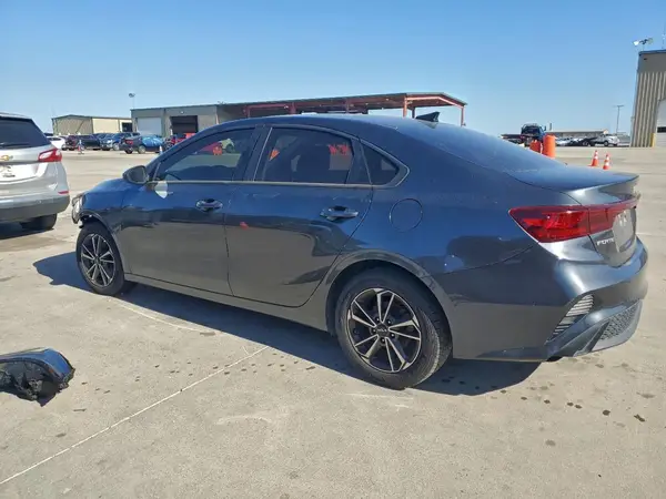 3KPF24AD1NE446623 2022 KIA FORTE - Image 2