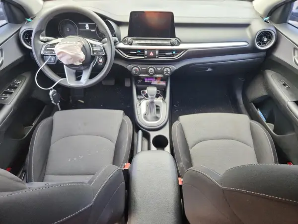 3KPF24AD1NE447528 2022 KIA FORTE - Image 8