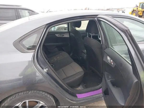 3KPF24AD1NE450204 2022 KIA FORTE - Image 8