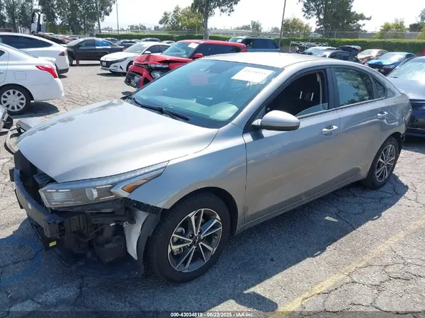 3KPF24AD1NE451160 2022 KIA FORTE - Image 2