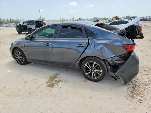 3KPF24AD1NE451577 2022 KIA FORTE - Image 2