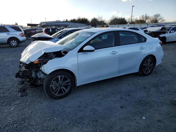 3KPF24AD1NE452874 2022 KIA FORTE - Image 1