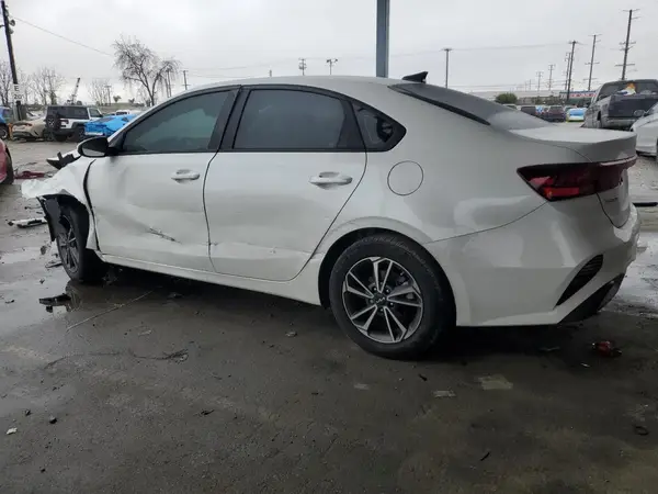 3KPF24AD1NE454141 2022 KIA FORTE - Image 2