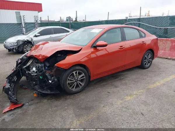 3KPF24AD1NE454253 2022 KIA FORTE - Image 2
