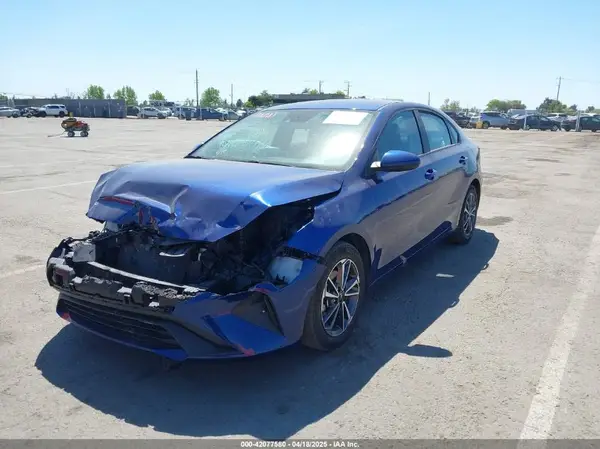 3KPF24AD1NE454494 2022 KIA FORTE - Image 2