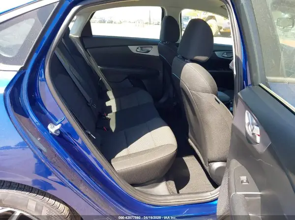 3KPF24AD1NE454494 2022 KIA FORTE - Image 8
