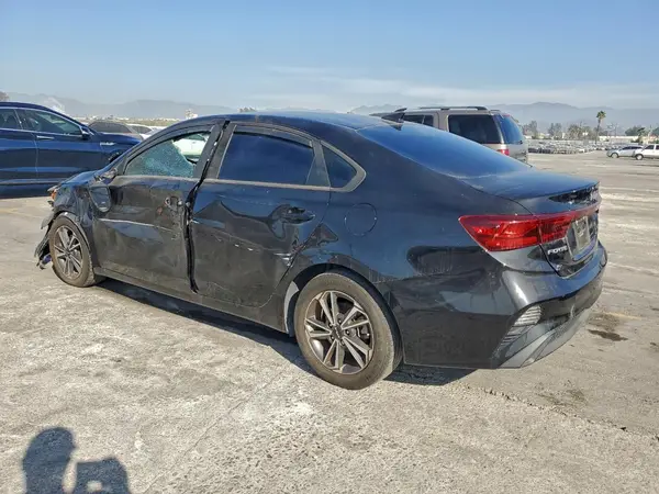 3KPF24AD1NE455208 2022 KIA FORTE - Image 2